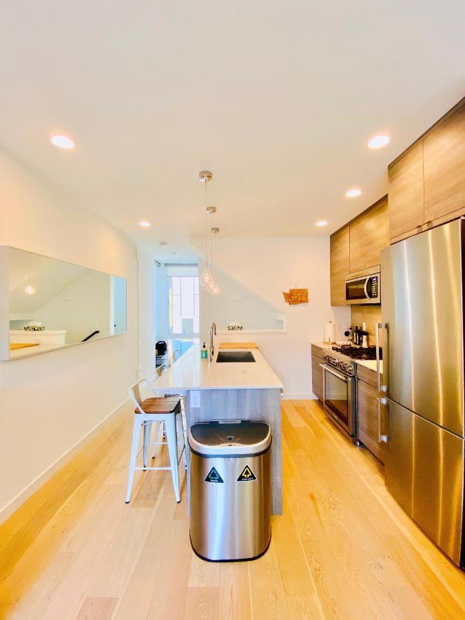 Modern Ballard Townhouse - 92 Walkscore & Rooftop! Сіетл Екстер'єр фото